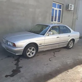 BMW 520 1990