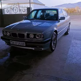 BMW 525 1990