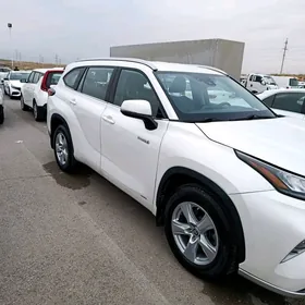 Toyota Highlander Hybrid 2020