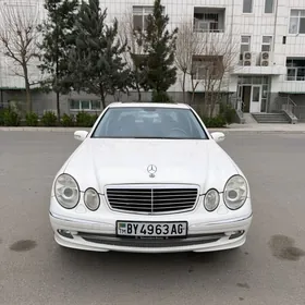 Mercedes-Benz E320 2002