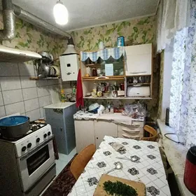 3 комнат 4 этаж