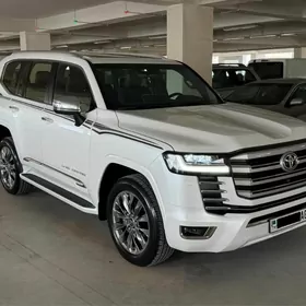 Toyota Land Cruiser 2023