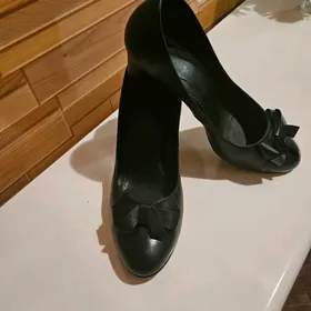 ЖЕНСКИЕ ТУФЛИ