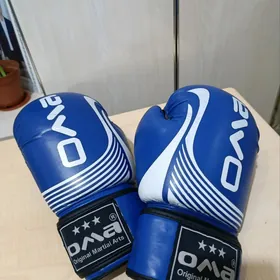 боксерские перчатки