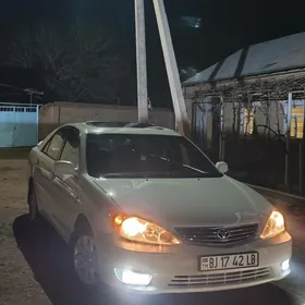 Toyota Camry 2004