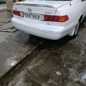 Toyota Camry 2001