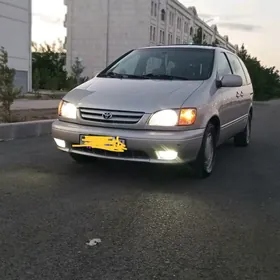 Toyota Sienna 2002