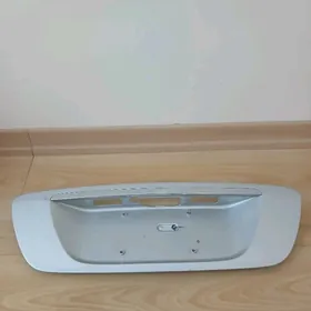 Mercedes Podnomernik