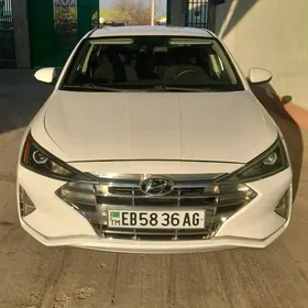 Hyundai Elantra 2020