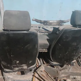 bmw sidinya 3 series