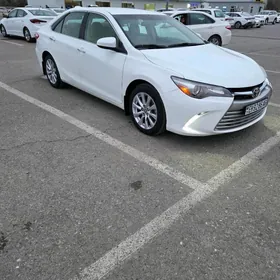Toyota Camry 2016