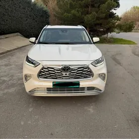 Toyota Highlander 2020