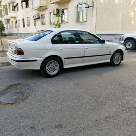 BMW E39 1999