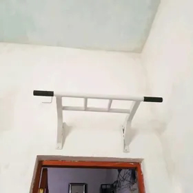 Turnik,турник.