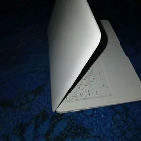 bilimli mekdep komỳu