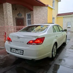 Toyota Avalon 2008
