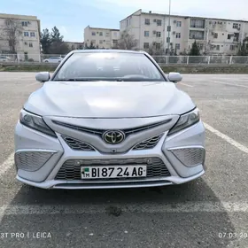 Toyota Camry 2022