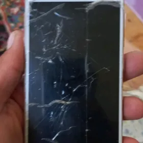 Redmi 4×  ram 2 pamet 16 abmn