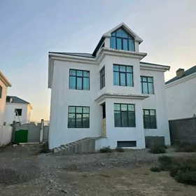 Änew — 480 m² Kottež, 8 sotok.