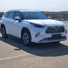 Toyota Highlander 2020