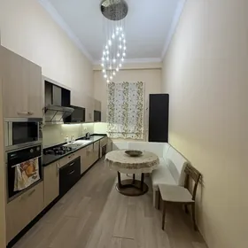 GOGUL POL ELITKA 4 KOMNAT