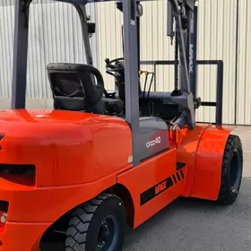 Kara Forklift 2016