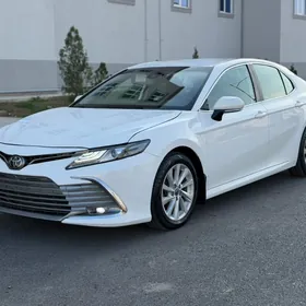Toyota Camry 2022