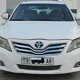 Toyota Camry 2010