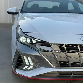 Hyundai Elantra 2022