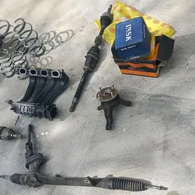 Nissan versa zapcaslary