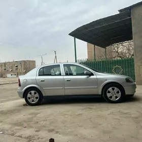 Opel Astra 2003