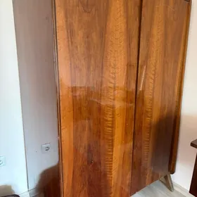 шкаф старинный