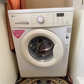 Продается стиральная машинка