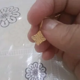 Altyn gulakhalka syrga