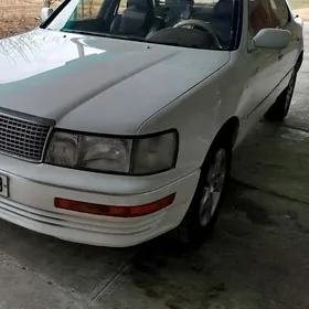 Lexus LS 400 1990
