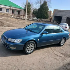 Toyota Camry 2000