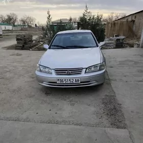 Toyota Camry 2000