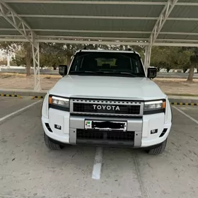 Toyota Land Cruiser Prado 2024