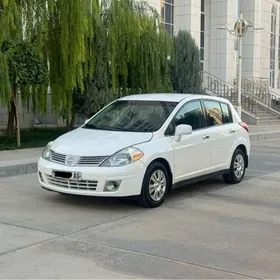 Nissan Versa 2010