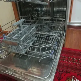 LG Posuda ýuwýan maşyn