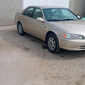 Toyota Camry 1999