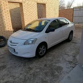 Toyota Yaris 2008