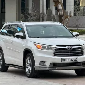 Toyota Highlander 2016