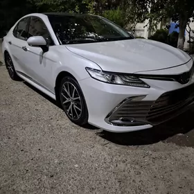 Toyota Camry 2022