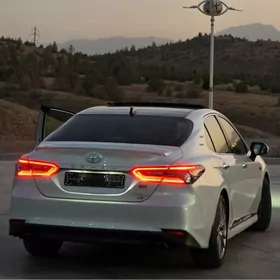 Toyota Camry 2022
