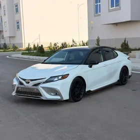 Toyota Camry 2020
