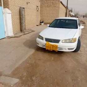 Toyota Camry 1999