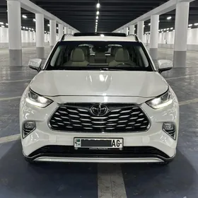 Toyota Highlander 2020