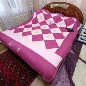 Двухспальная кровать