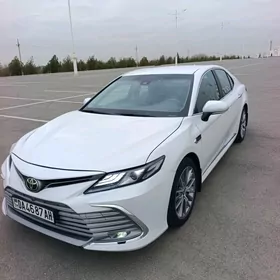 Toyota Camry 2022